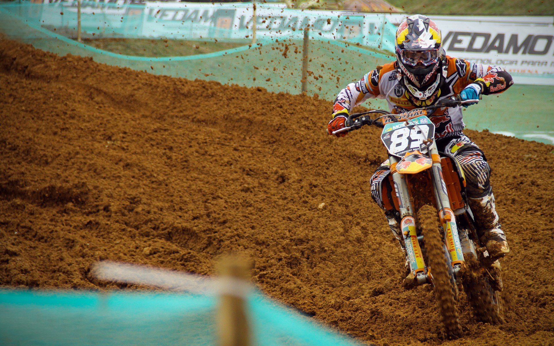 朗斯传控结合打出流畅比赛画面，朗思传感科技